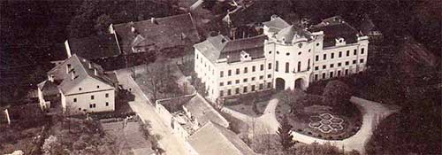Zámek Týnec, historické foto
